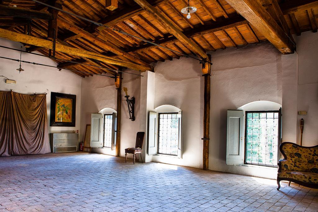 Bassetto Guesthouse & Apartments Черталдо Екстериор снимка