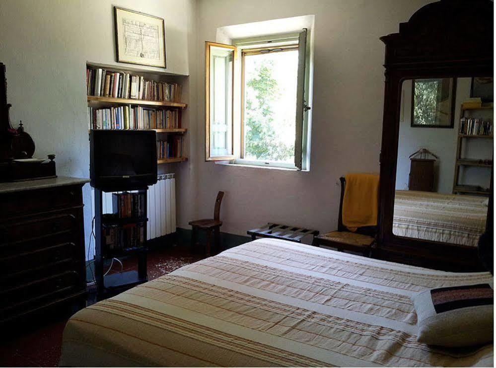 Bassetto Guesthouse & Apartments Черталдо Екстериор снимка
