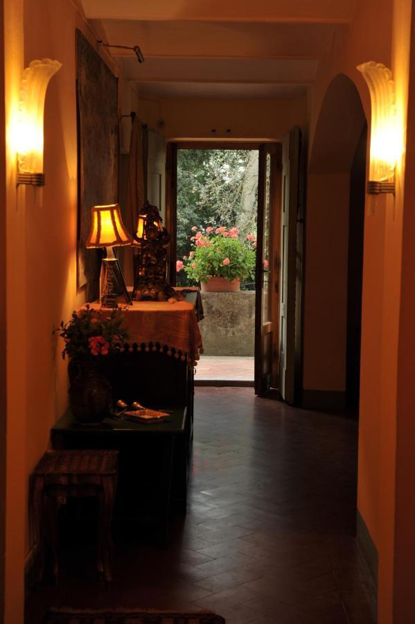 Bassetto Guesthouse & Apartments Черталдо Екстериор снимка